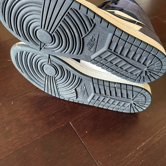 Nike Men’s Air Force Ones size 12 - Picture 5 of 7